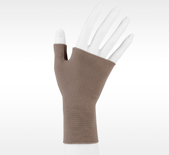 Expert Silver Gauntlets Gloves